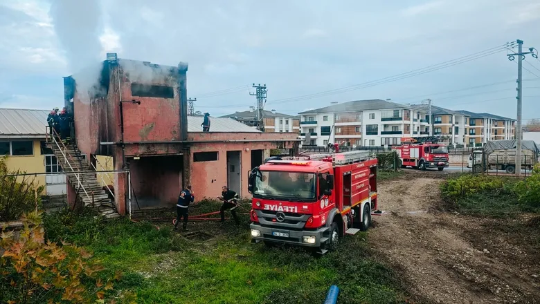 Sökümü yapılan süt fabrikasında yangın