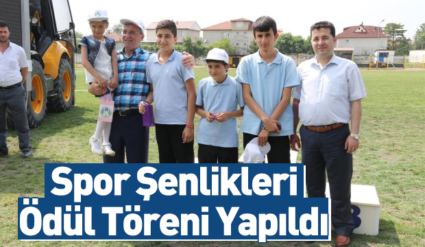 Spor Şenlikleri Ödül Töreni Yapıldı