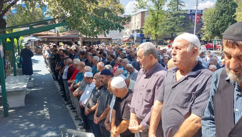 Şükriye Bodur Toprağa Verildi.