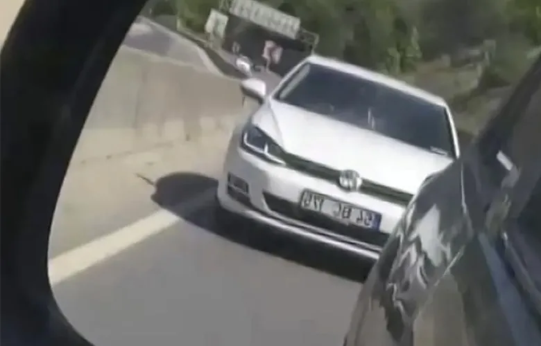 Taraklı’daki Yangına Giden İtfaiyeye Yol Vermedi, Tepki Çekti!