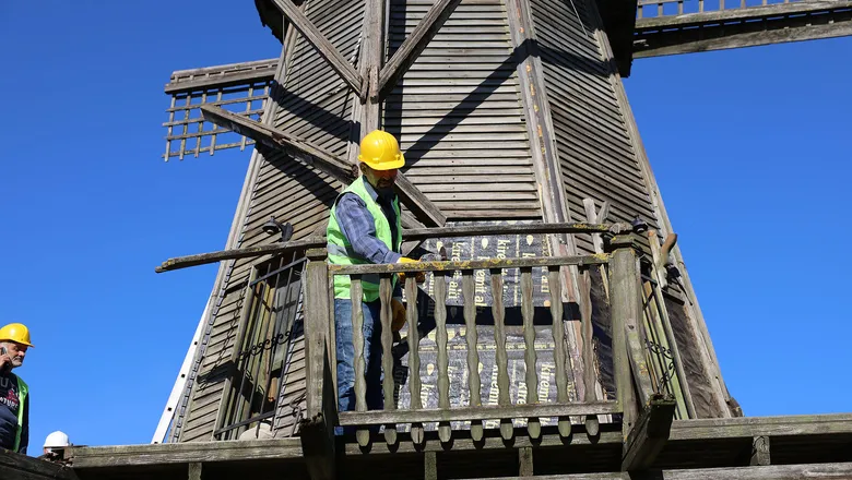 Tarihi Çark ve Yel Değirmeni’nde restorasyon başladı