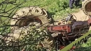 Tarlada korkunç kaza: Traktör sürücüsü öldü