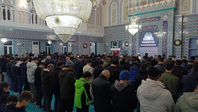 Taşburun Şehit Ali Camii’nde kandil programı