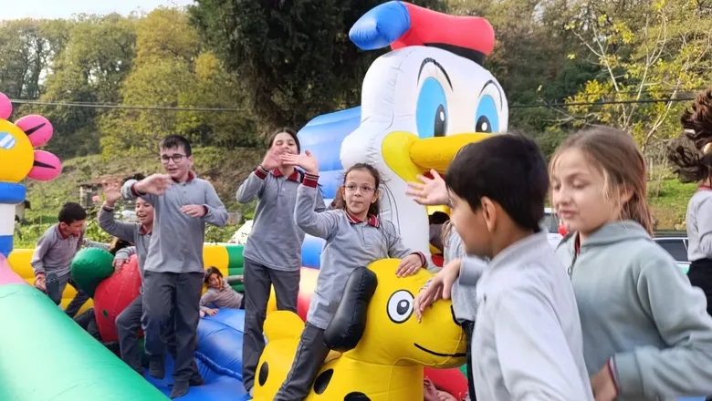 Taşburun Şehitali Camii Kur’an Kursu öğrencileri doyasıya eğlendi