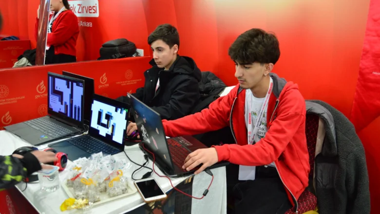 Teknolojinin genç mucitleri Akyazı’dan çıktı