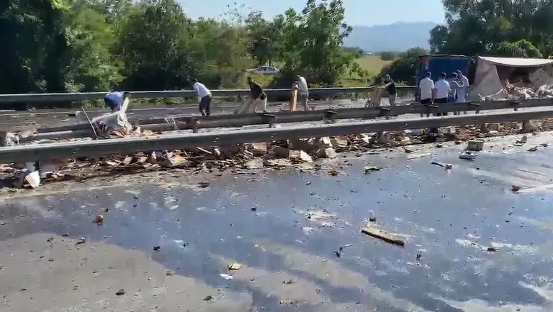 TEM Otoyolu’nda feci kaza