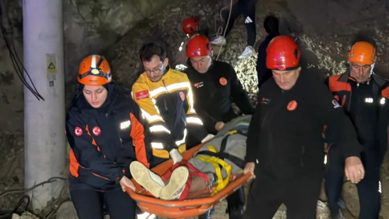 Uçurumda can pazarı: 3 kişi kurtarıldı