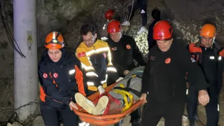 Uçurumda can pazarı: 3 kişi kurtarıldı