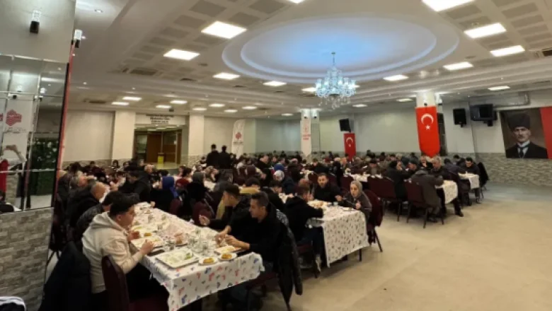 Vakıflar Bölge Müdürlüğü'nden iftar