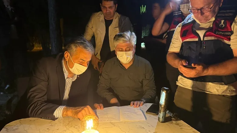 Vali Doğan ve Başkan Alemdar yangın bölgesinde