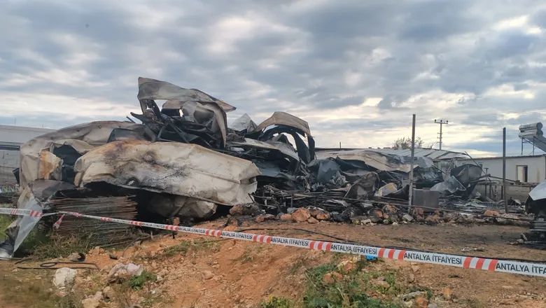 Yangın faciası hamile kadın ve 5 çocuğu öldü