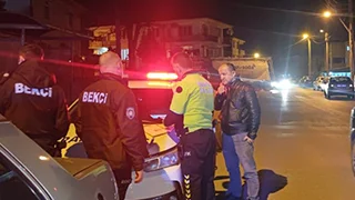 Yaya geçidinde çocuğa çarptı