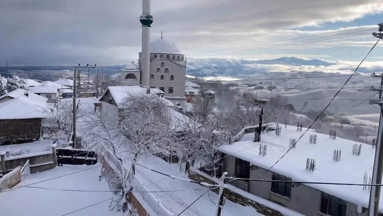 Yüksek kesimler karla kaplandı