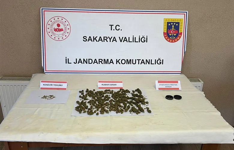 Zehir tacirlerine üç ilçede operasyon