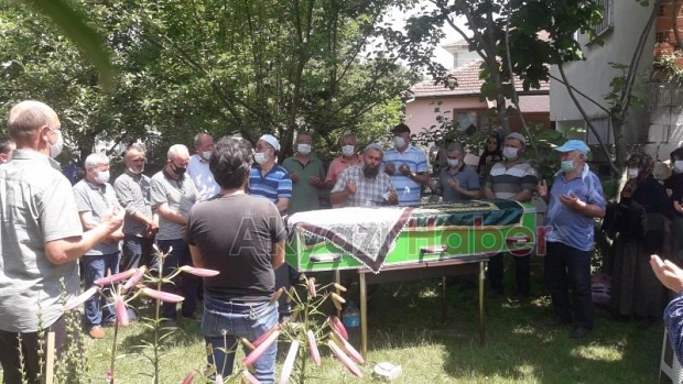 Sabahat Uslu toprağa verildi