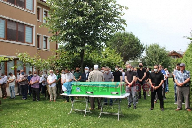 Ayşe Akyüz toprağa verildi