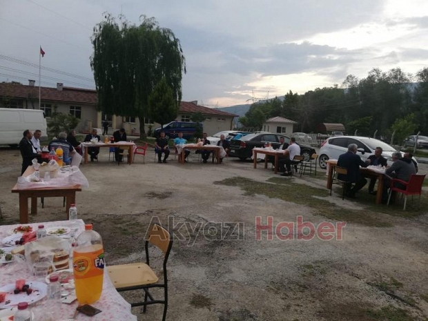 Dokurcun karakol komutanına veda ziyareti