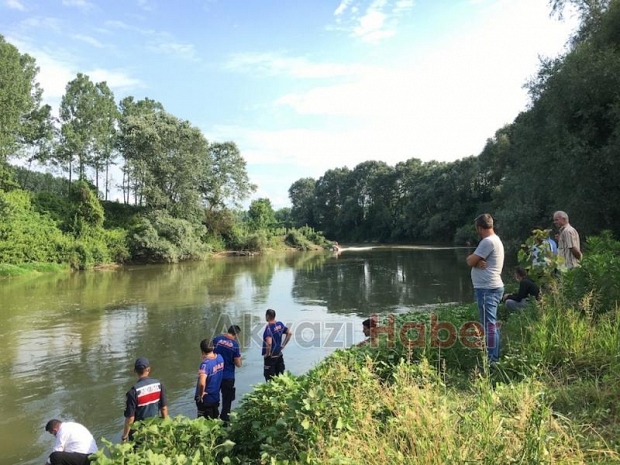 13 yaşındaki çocuk Sakarya Nehri'nde kayboldu