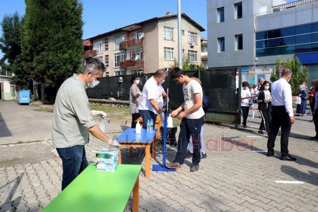 Tedbirle sınava alındılar
