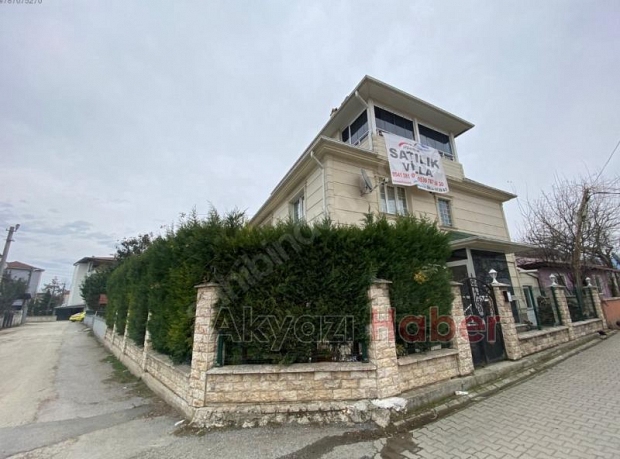 Eşyalı Acil Satılık Tribleks Bina