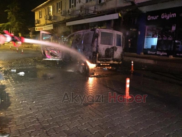 Akyazıda bir garip yangın