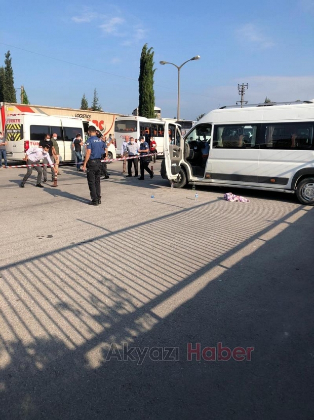 Fabrika önünde kanlı infaz