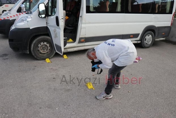 Fabrika önünde kanlı infaz