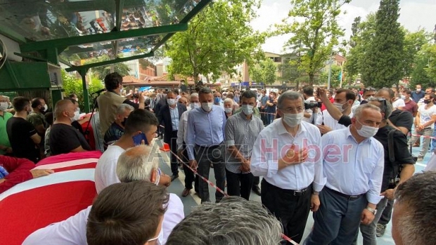 Patlamada ölen iki Akyazılı işçi toprağa verildi