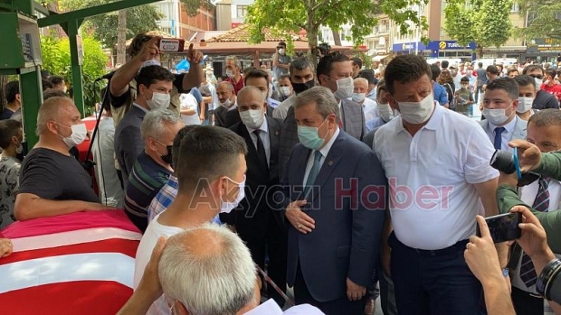 Patlamada ölen iki Akyazılı işçi toprağa verildi
