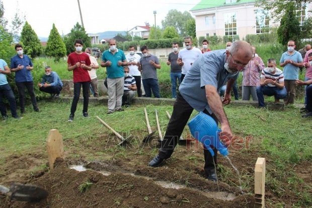 22 yaşındaki Oğuzhan'a acı veda