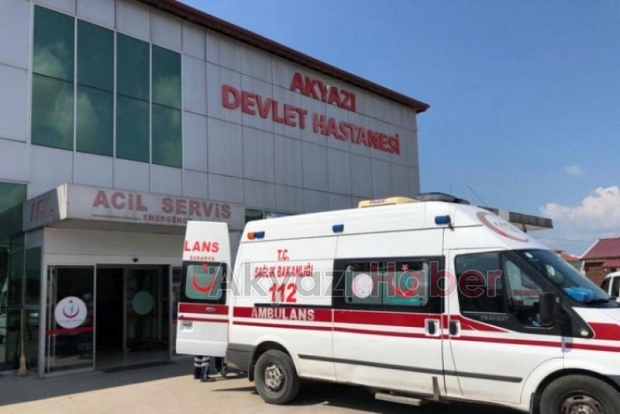Akyazı'da kaza: 4 yaralı