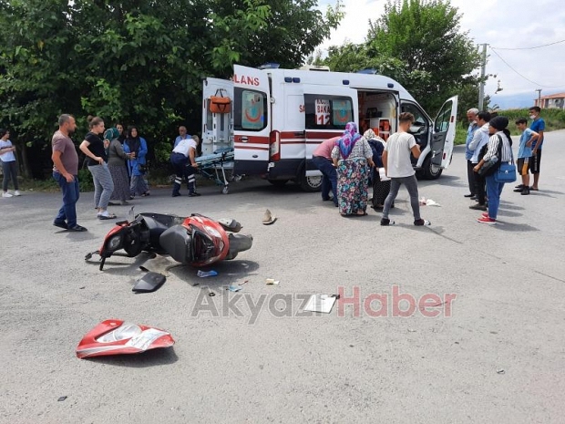 Motosiklet otomobille çarpıştı: 1 yaralı