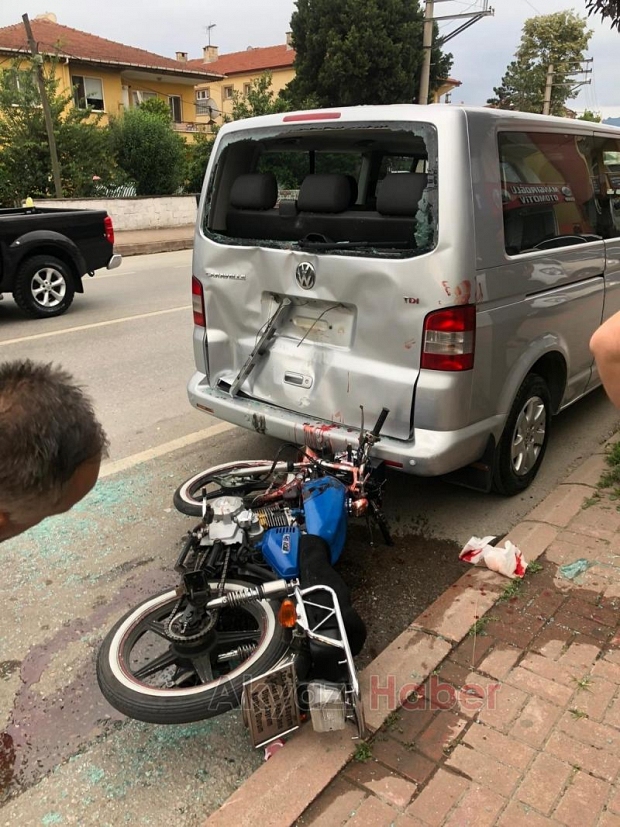 Kaza anı kamerada, kanlar içinde kaldı
