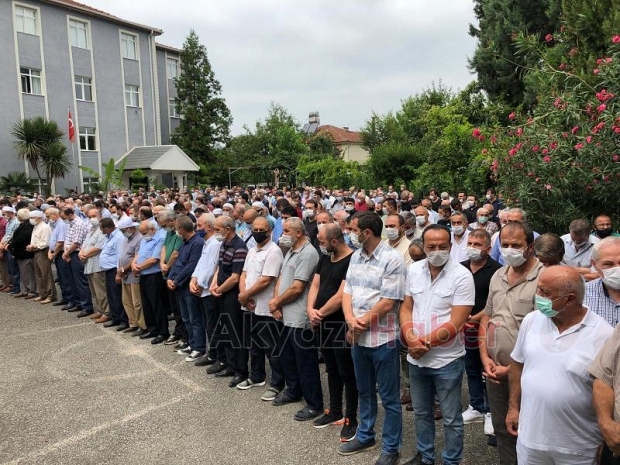 Mustafa Yıldırım son yolculuğuna uğurlandı