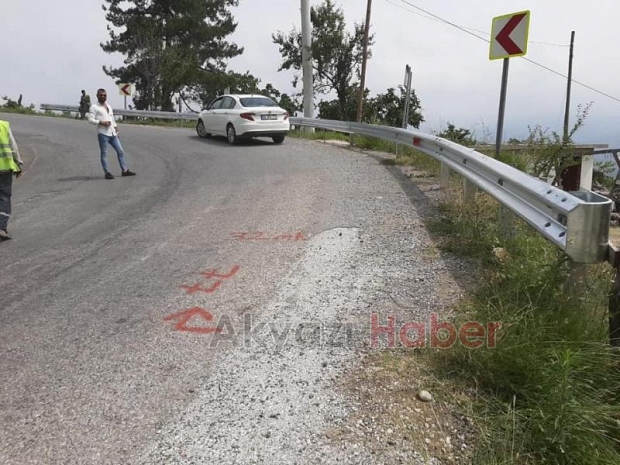 7 Mahalle yoluna çelik bariyer yapıldı