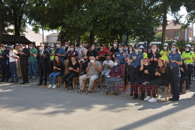 Başarılı cinayet büro dedektifi için tören