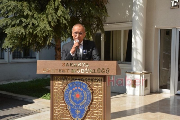 Başarılı cinayet büro dedektifi için tören