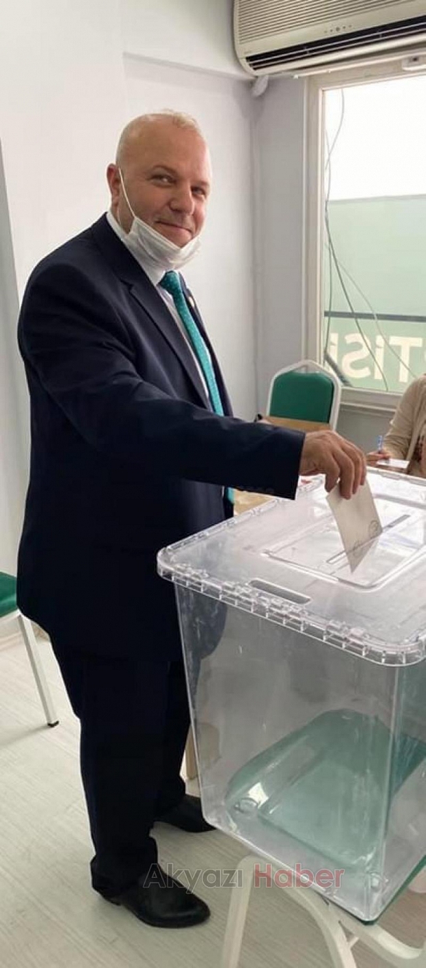 Gelecek Partisi Akyazı'da Güler yeniden başkan
