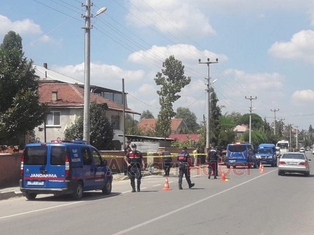 Kardeşlere kurşun yağdırdı
