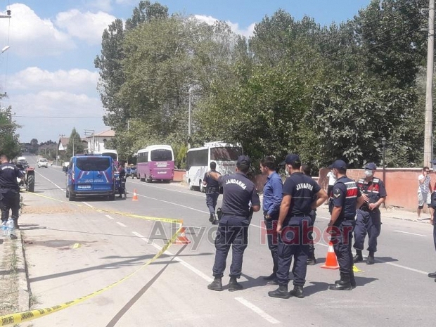 Kardeşlere kurşun yağdırdı