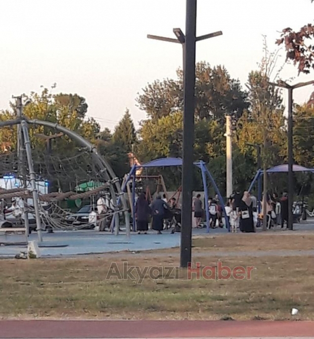 Parkta acı içinde kaldı