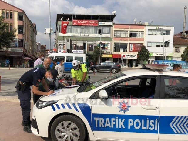 Jandarmadan kaçıp pasaja böyle daldı
