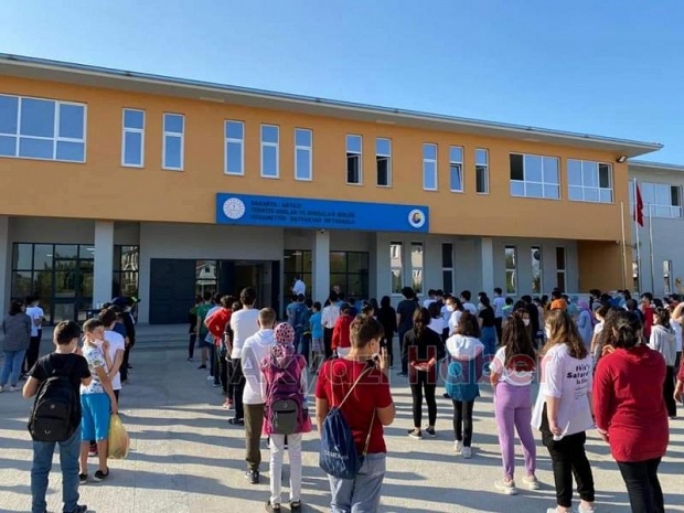 TOBB Hüsamettin Bayraktar Ortaokulu eğitime başladı