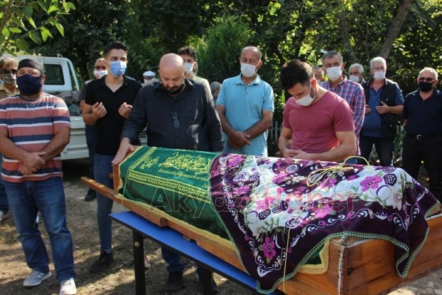 Şükriye Şahinoğlu toprağa verildi