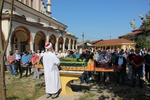 Şükriye Şahinoğlu toprağa verildi