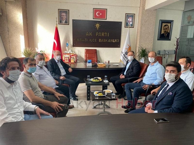 Bayraktar'dan AK Parti Akyazı İlçe Teşkilatı'na ziyaret