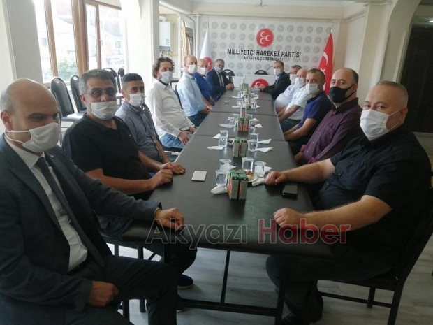AK Parti Akyazı Teşkilatı MHP'yi ziyaret etti