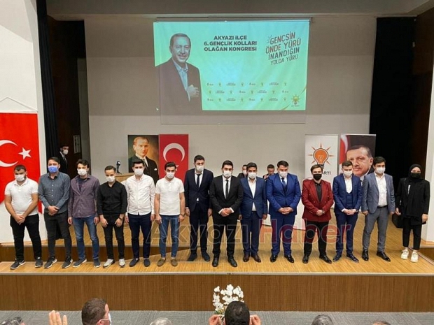 AK Parti Akyazı Gençlik Kolları'nın yeni Başkanı Oğuzhan Çolak