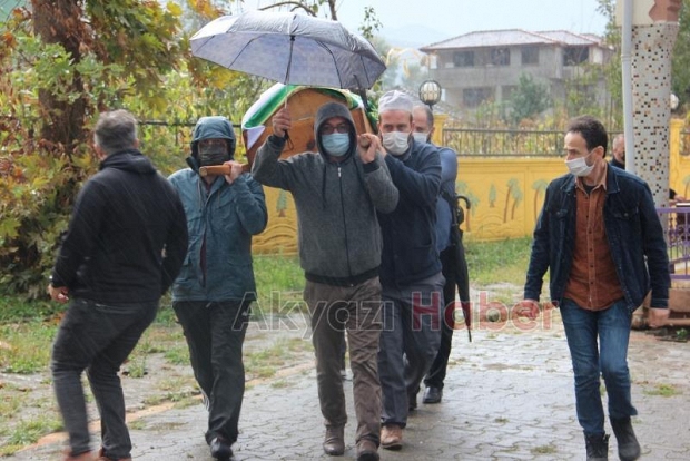 Ayşe Şahin toprağa verildi