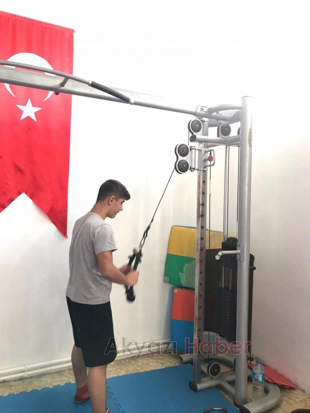 Akyazılı Güreşçiler minderde iddialı